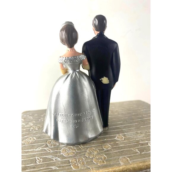 Vintage Wilton Brunette SILVER Bride & Groom Wedding Cake Topper Figurine Hong K - Picture 3 of 5